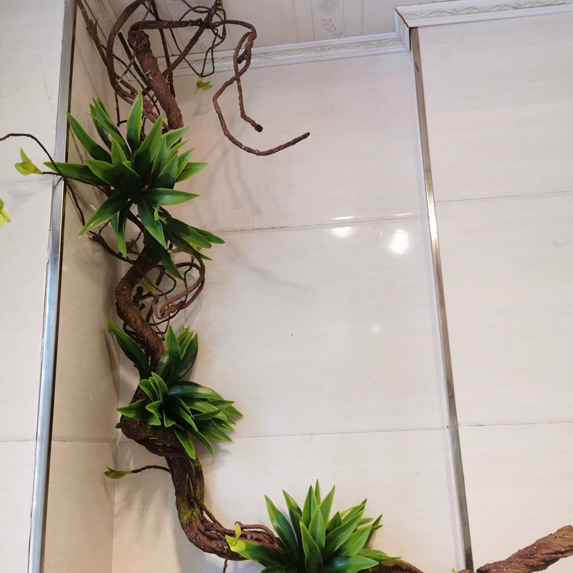 1 Pieces 5.57 Feet Artificial Vine Foam Free Bending Decoration Bedroom Bathroom Landscaping Indoor DIY Artificial Rattan